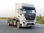 Used Tractor Trucks Euro 5 DONGFNEG 4X2 Drive Mode Tractor Head 465hp Total