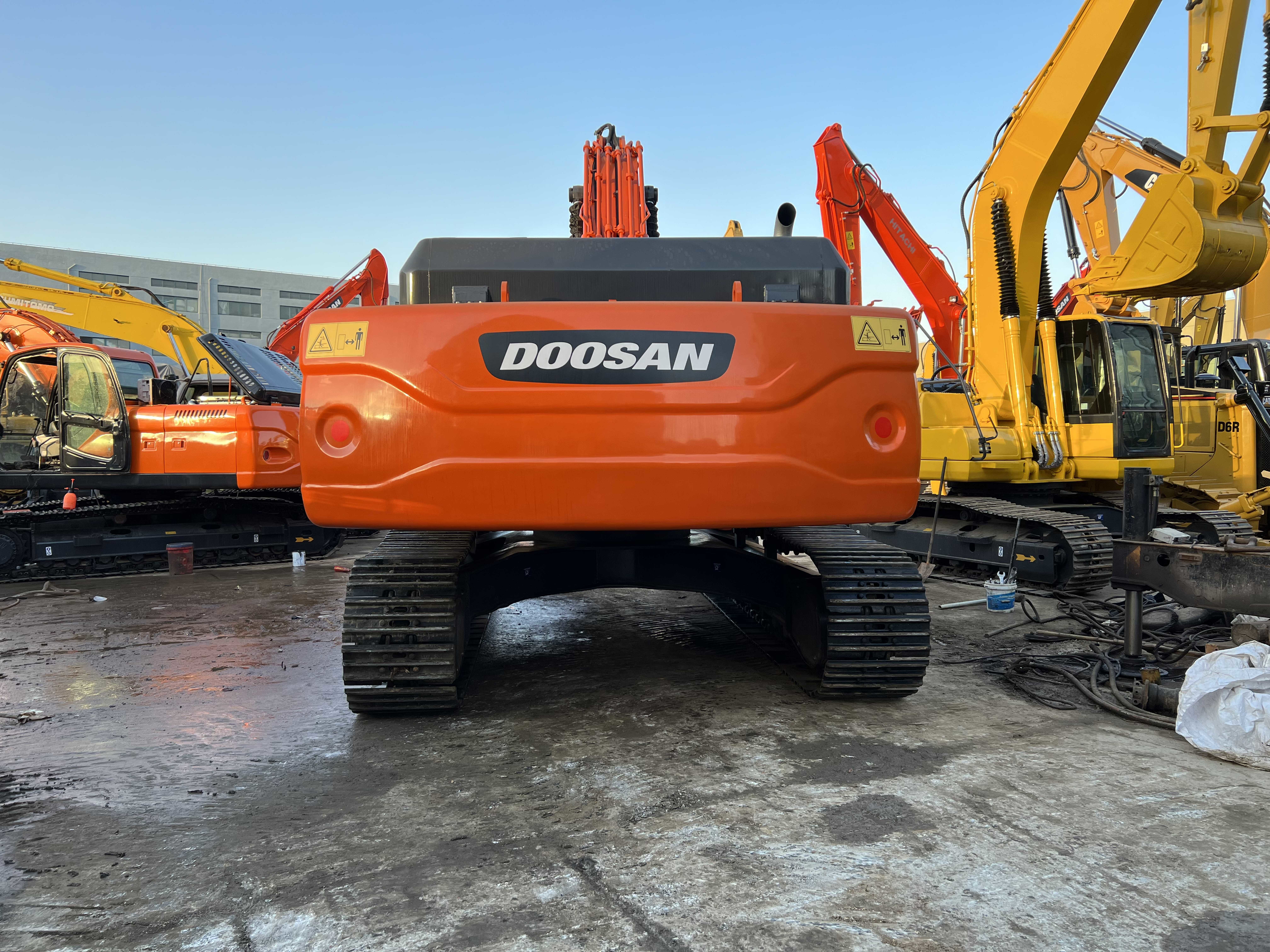 Repaint Color Used Doosan DX340LC-9C Crawler Excavator In Excellent Condition