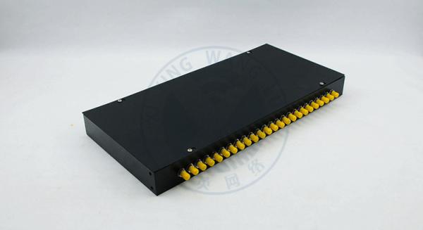 XYFiber 24Port Rack Mount Fiber Optic Terminal Box , Fiber Patch Panel 1U 19