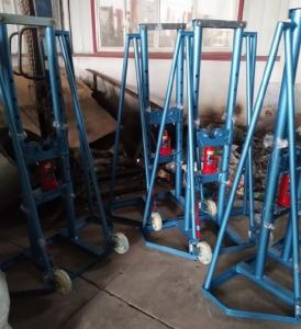 China Spindle Bar Hydraulic High Lift Jack Stands 10T For Carrying Cable Reel factory