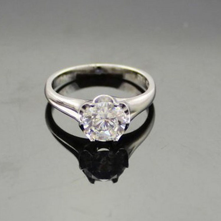 Sterling Silver Engagement Ring with 6mm Round Solitaire Cubic Zirconia（F80）