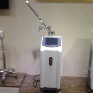 China Vertical co2 fractional laser beauty machine skin rejuvenation beauty equipment with CE factory