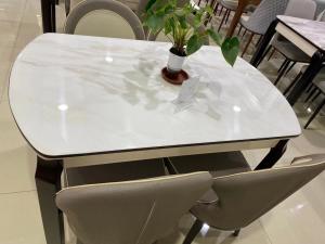 China Fashion Design Modern Solid Wood Coffee Table For Interior Decoration factory