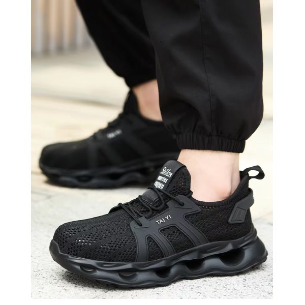 Plastic Toe Anti-Smashing Men's Electrical Safety Shoes With EVA Sole And Kevlar Anti-Stab 6kv Insulated