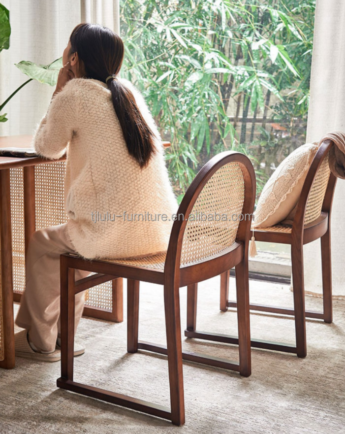 Home Furniture Natural Solid Wood Luxury Rattan Dining Chair for Modern Restaurant
