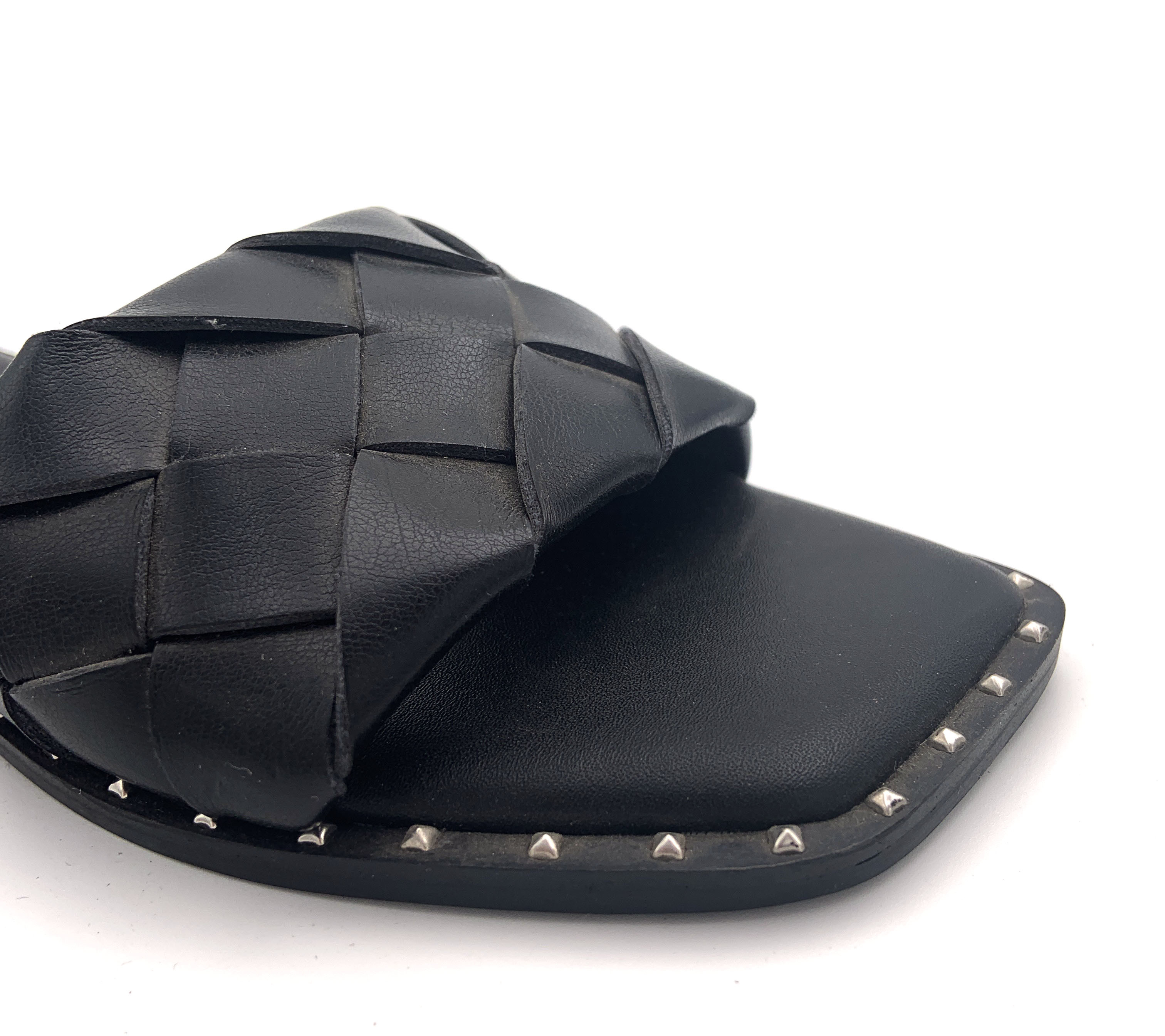 Casual Chic Womens Slide Sandals With Open Toe And Slip On Design