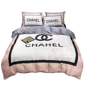 China Luxurious Retreat Four Piece Bedding Set With All-Season Ice Silk Bedding Set factory