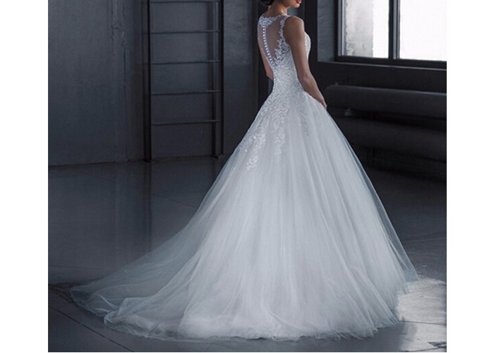 Sweetheart Sleeveless Lace Wedding Dress Back Style Zipper With Buttons