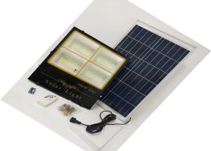 China IP65 All In One LED Solar Street Light 30W LED Floodlight For Outdoor Using factory