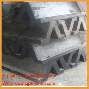 China V Shaped Natural Rubber Marina Fenders factory