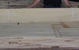 China White Natural Ash Wood Veneer Slice Cut 0.5mm Thickness For Interior Finishing factory