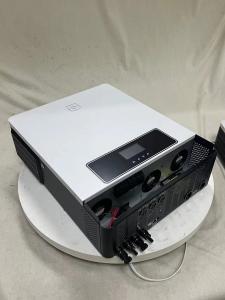 China LCD Display Low Frequency Solar Inverter 3KW Pure Sine Wave Inverter factory