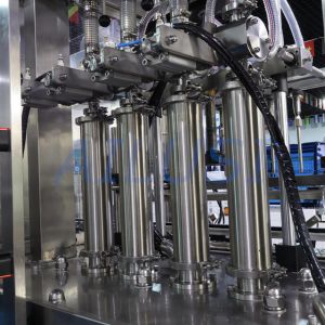 4 Nozzles Plastic Bottles Shampoo Automatic Liquid Filling Machine
