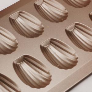 China Carbon Steel Tiramisu / Cheesecake Cake Macaron Baking Tray With Non Stick Coating factory