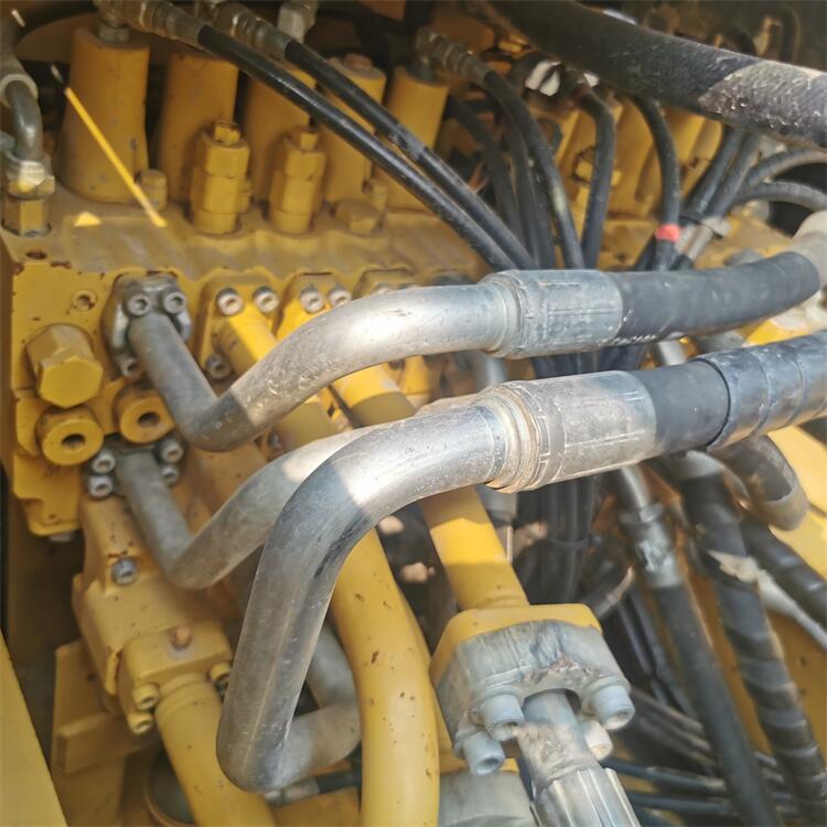 CAT340D2 Excavator Equipment Made in The United States with Parts and Lower Cost
