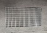 Pedestrian Catwalk Steel Grating Serrated Hot Dipped Galvanized Grating