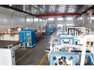 China 1200sheet/Min Embossing Bag Tissue Paper Machine V Fold factory