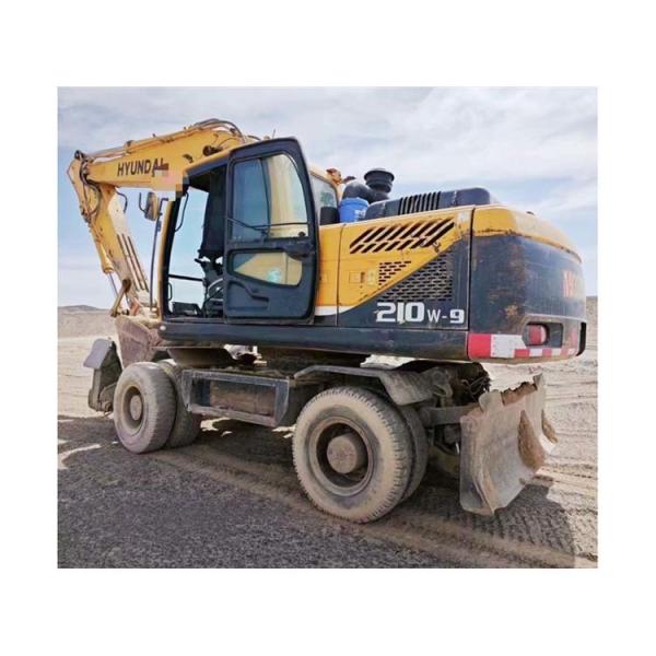 124KW Used Hyundai 210W-9 Wheel Excavator Good Condition Made in Korea 1.05m3