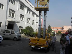 China Hydraulic Vertical Aerial Work Platform Aluminium Alloy Double Mast For Airports factory