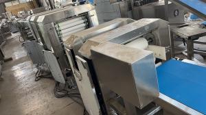 China Automatic Layered Frozen Scallion Pancake Production Line Silver factory