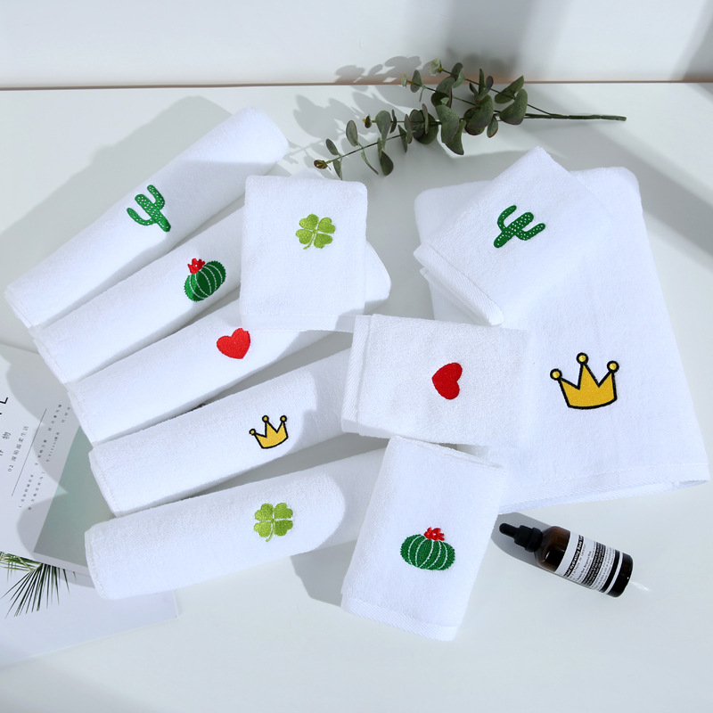 Custom Embroidered Facial Cleansing Towel for Gentle and Refreshing Face Cleaning