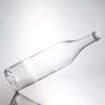 Round Glass Liquor Bottle 500ml 750ml Vodka Whisky Gin Spirit Bottle with Cork
