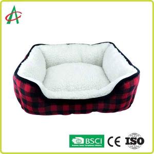 China Rectangle Fluffy Dog Blanket , CPSC Soft Pet Bed With Anti Slip Bottom factory