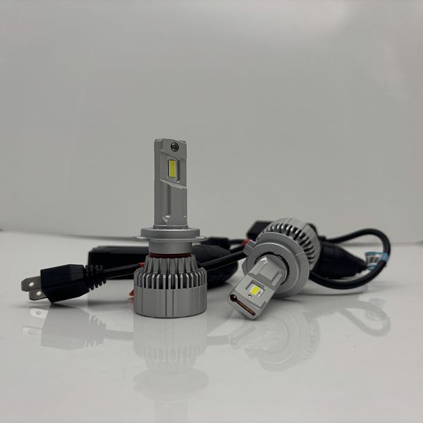 Brightest Halogen Headlamp Replacing Canbus H7 H4 Led Headlight Bulbs