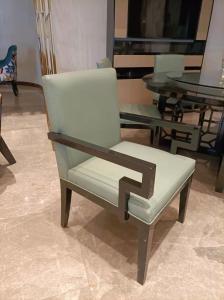 China SGS Standard Ergonomic Design Wooden Hotel Chairs Four Star Hotel factory