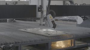 China Accurate Metal Laser Cutting Machines Steel Aluminum Stainless Steel with Chillers Hanli ±0.03mm Positioning Accuracy Guaranteed factory