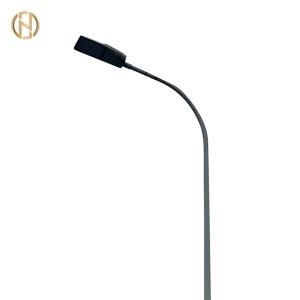 China Customized Hot-Dip Galvanized Street Light Pole with Adjustable Working Conditions factory