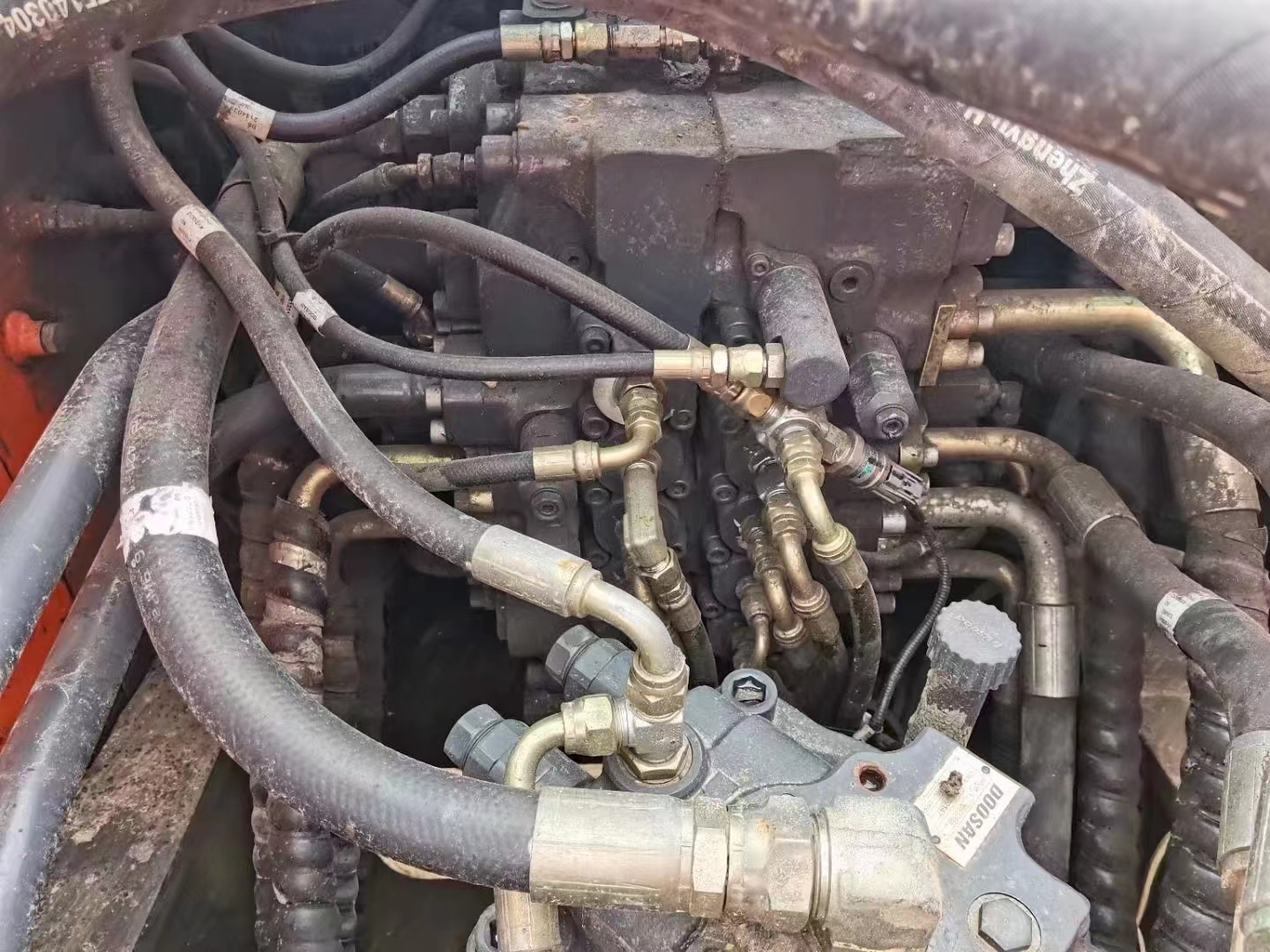 22ton Doosan Excavator in Shanghai Doosan DX225LC-9C Used Crawler with 108KW Engine