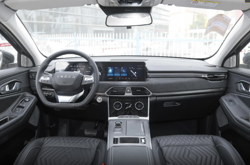 Exeed lingyun (TXL) 2023 300T 2WD xingxiang version Medium SUV 5 Seats New Cars