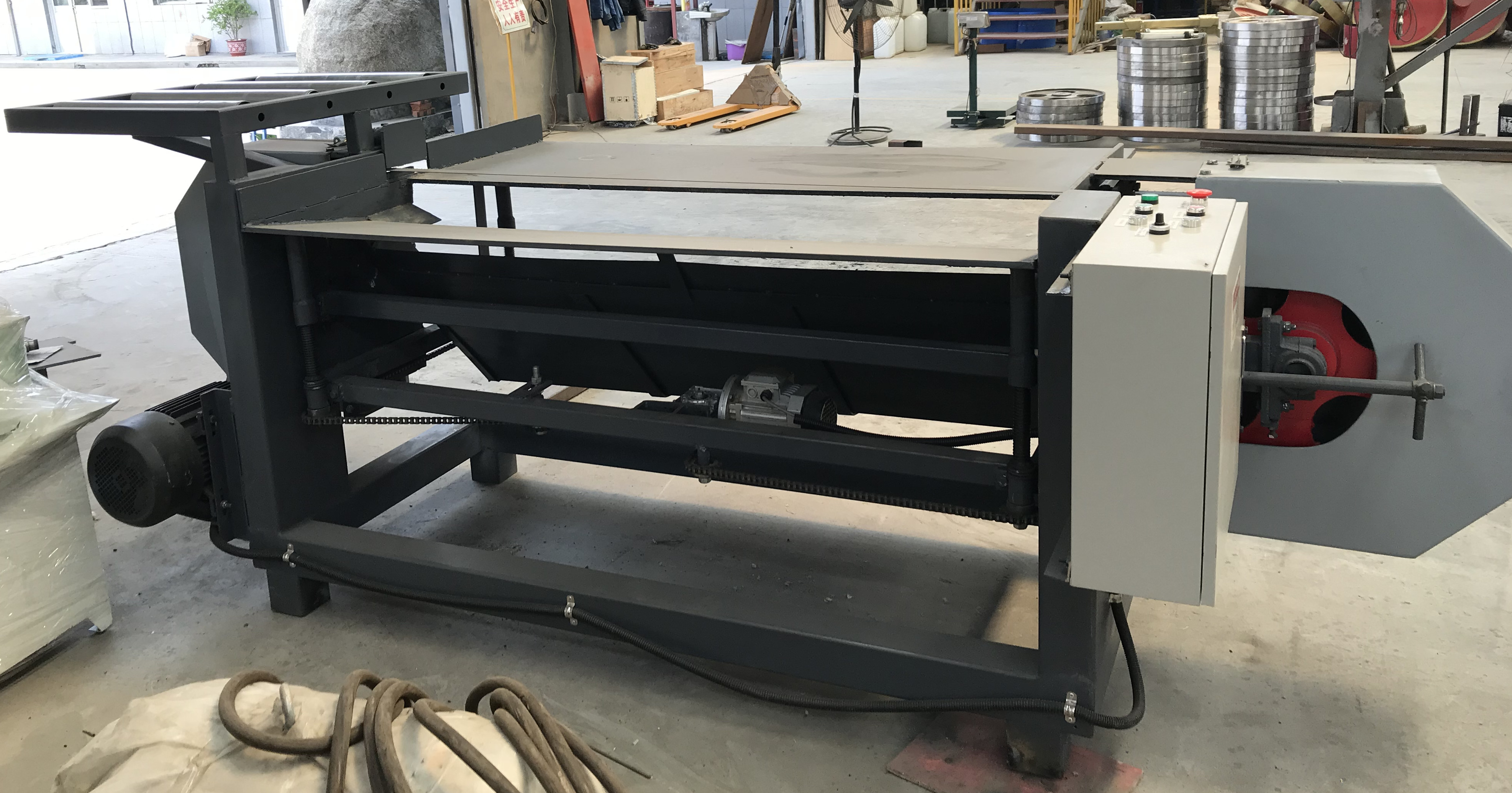 pallet dismantler for sale,wood band sawmill dismantling machine for pallet