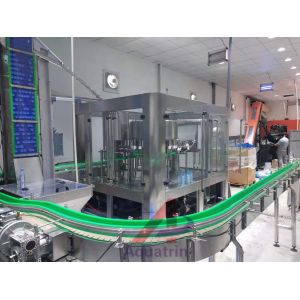 2.5kw 0.8M3/ Min Drinking Water Filling Machine 36000BPH