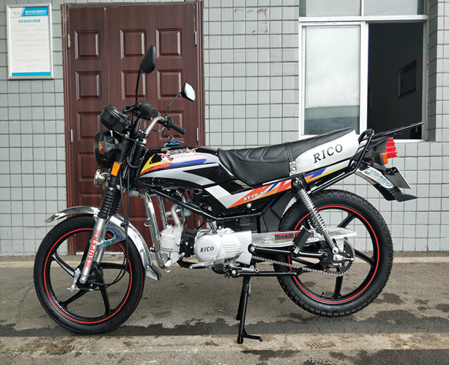 Chinese high quality motorcycle 125cc street bike for hot sale