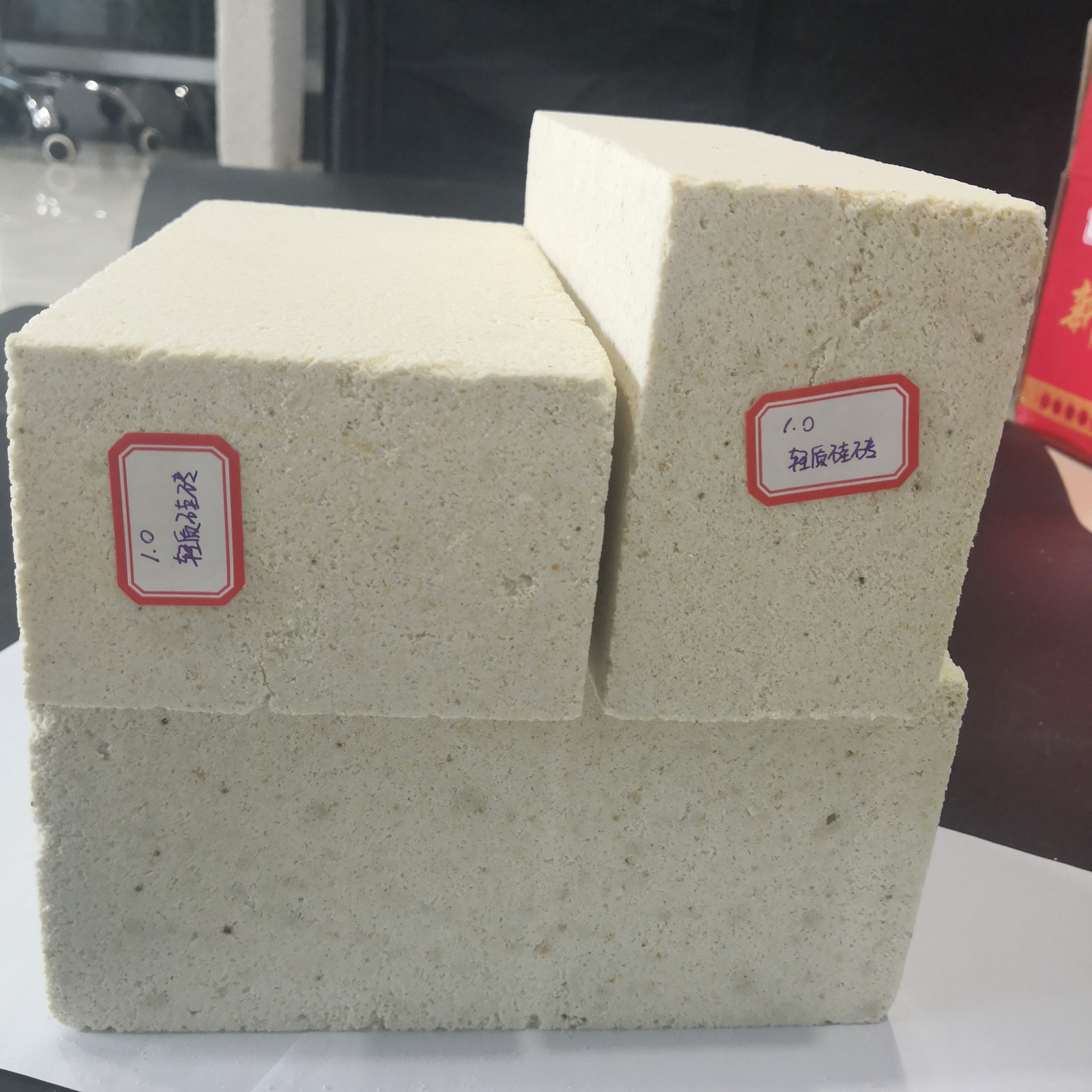 Common Refractoriness Silica Insulation Brick for Glass Kiln and Industrial Furnaces