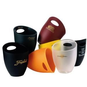 China Bar Butler Wine Chiller Bucket Transparent Black PS Plastic Ice Bucket factory
