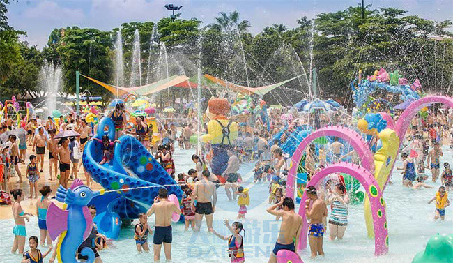 Glass Fiber Water Splash Pad Corrosion Resistant Block Building Spray Toys