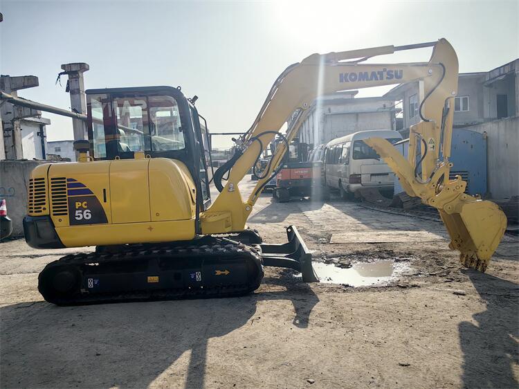 Used 5Ton Komatsu 56 Mini Excavator Moving Type Crawler Affordable for sale