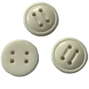 China Four Hole Plastic Resin Buttons With Two Slot Design On Face In 38L factory