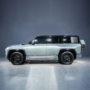 China Luxury EV BYD U8 Byd U9 Byd Yangwang U8 Max Torque 1280N·M High Power  880kw Mileage Over 1000km Ev Gas Hybrid Off-Road on sale