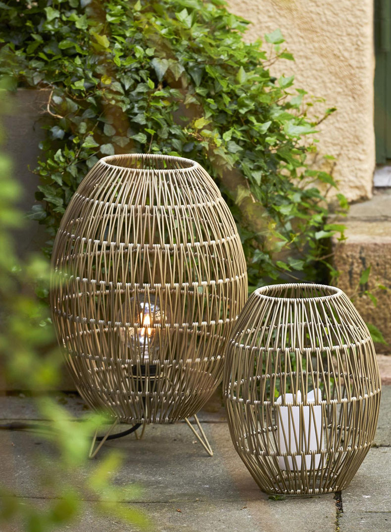 Ip44 LED Rattan Standing Lamp Shade For Garden Swimming Pool
