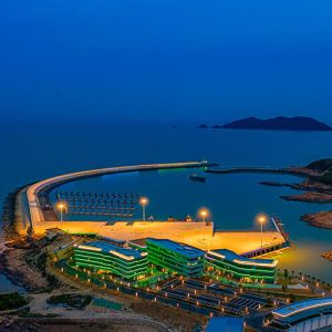 China Marina PE Modular Floating Dock Boat / Ship Floating Aluminum Gangway on sale