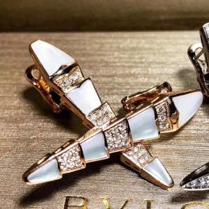 China 18 Karat Gold Diamond Earrings For Wedding Anniversary / Birthday Party wish gold jewelry factory