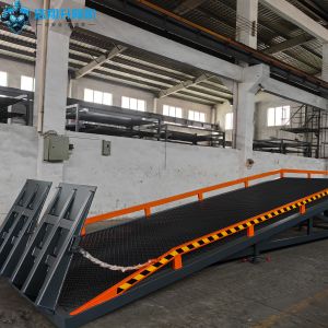 Trucks Mobile Ramp Yard Movable Loading Dock 10T-10M For Goods Loading Unloading
