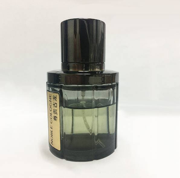 Double Plastic Lid 50ml Glass Spray Perfume Bottles With Metal Decoration