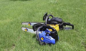 China ultra-quiet Cordless Air Cooling 2 stroke Gasoline Wood Cutter tree Saw Powerful Wood working Chainsaw Logging Expert factory