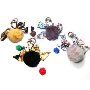 China Portable 10cm Black Fur Ball Pom Pom Keychain For Bag Charms factory