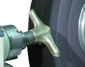China Automatic Grinding Wheel Polishing Machine For Mixertap Showertap And Showerfaucet factory